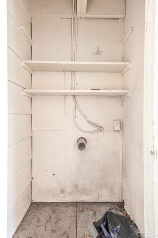 4509 Versailles Dr, Pensacola, FL 32505