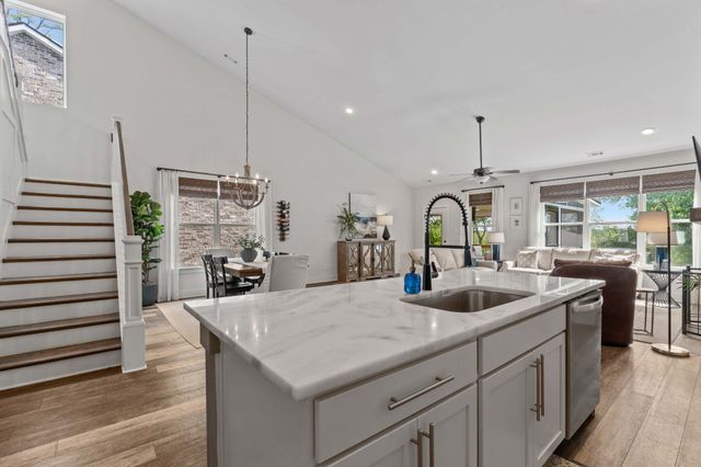 283 Griffin Ln, Gallatin, TN 37066