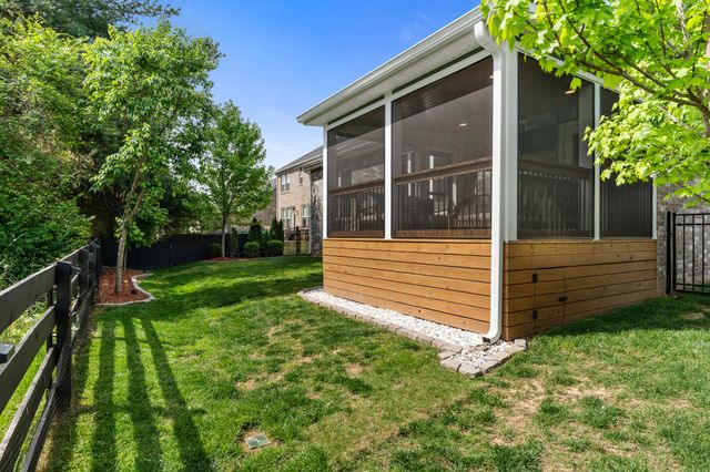 283 Griffin Ln, Gallatin, TN 37066