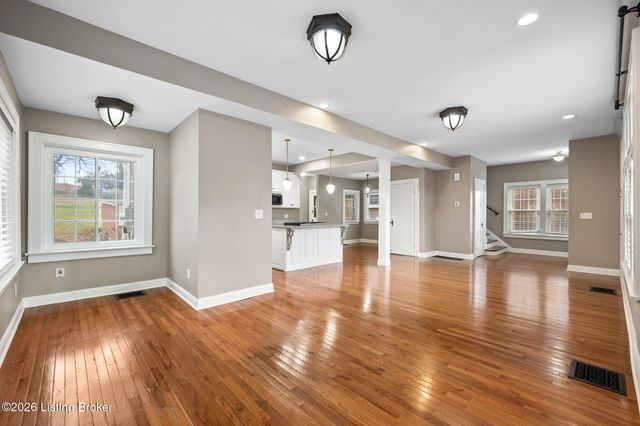 2115 Trevilian Way, Louisville, KY 40205