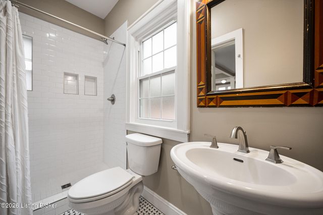 2115 Trevilian Way, Louisville, KY 40205