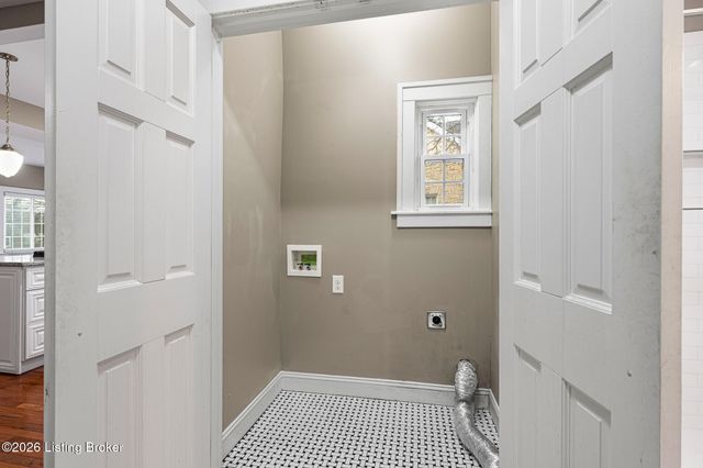 2115 Trevilian Way, Louisville, KY 40205