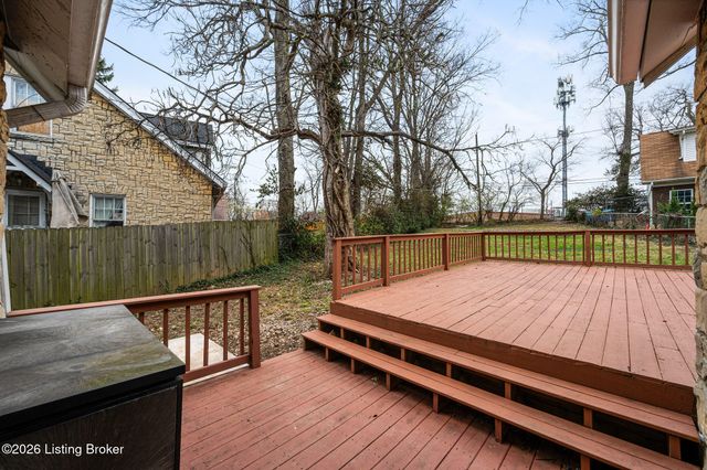 2115 Trevilian Way, Louisville, KY 40205