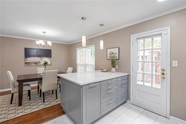10 Market Square Place NW, Atlanta, GA 30318
