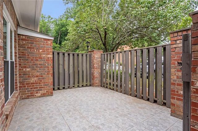 10 Market Square Place NW, Atlanta, GA 30318
