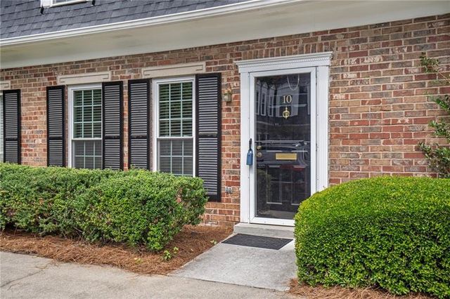 10 Market Square Place NW, Atlanta, GA 30318