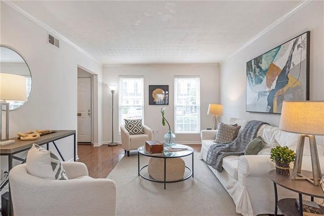 10 Market Square Place NW, Atlanta, GA 30318