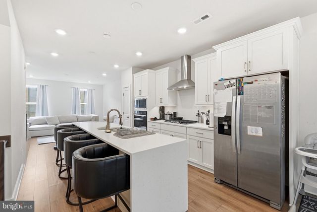 153 LOCKE ST, Baltimore, MD 21230