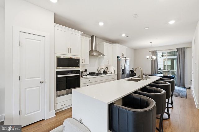 153 LOCKE ST, Baltimore, MD 21230