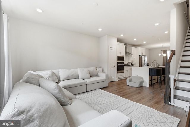153 LOCKE ST, Baltimore, MD 21230