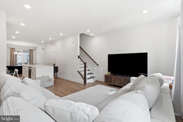 153 LOCKE ST, Baltimore, MD 21230