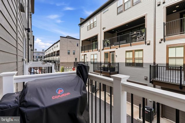 153 LOCKE ST, Baltimore, MD 21230