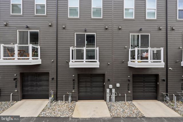153 LOCKE ST, Baltimore, MD 21230