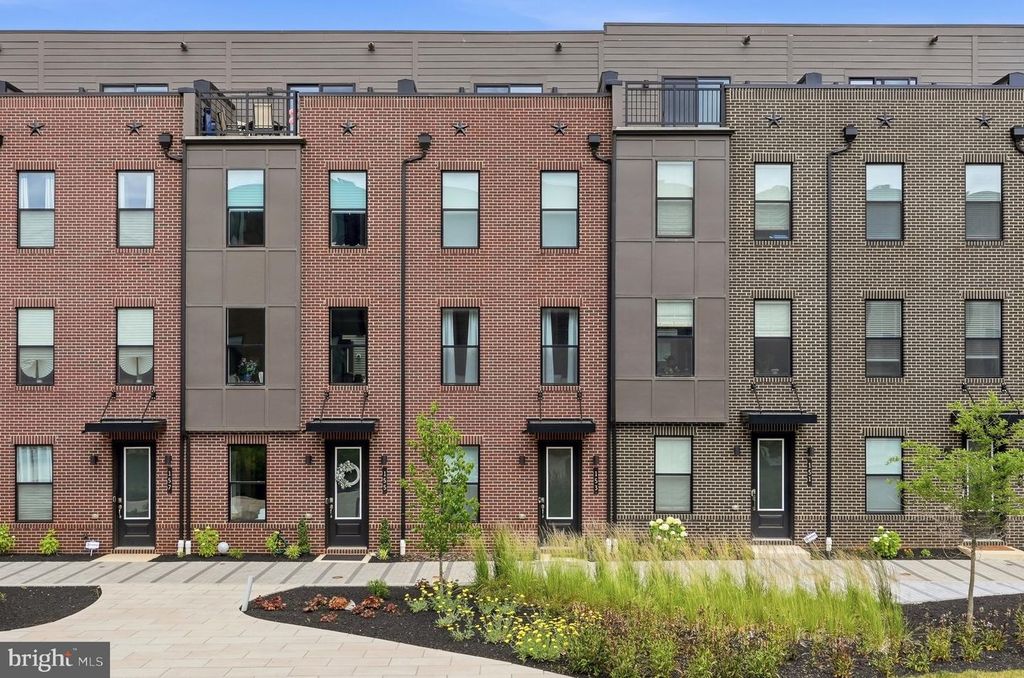 153 LOCKE ST, Baltimore, MD 21230