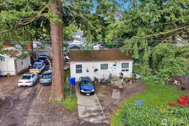 12644 Des Moines Memorial Dr, Burien, WA 98168