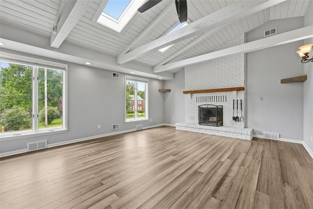 212 Morewood Rd, Shaler, PA 15116