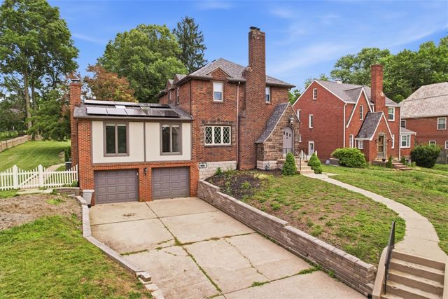 212 Morewood Rd, Shaler, PA 15116