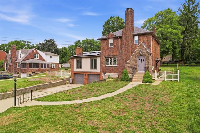 212 Morewood Rd, Shaler, PA 15116