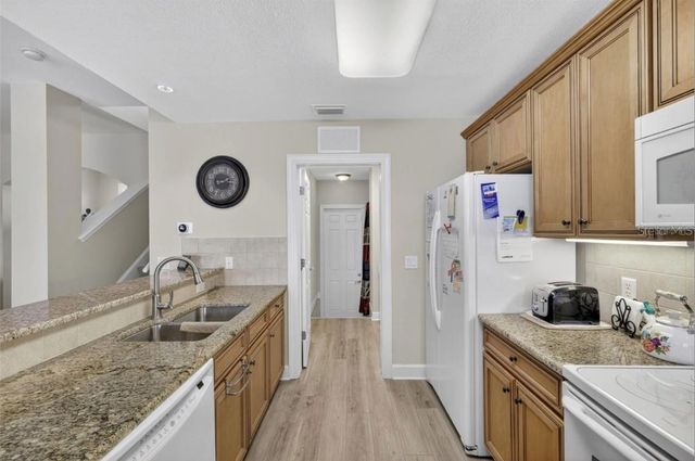 10601 LEMON CREEK LOOP 102, Englewood, FL 34224
