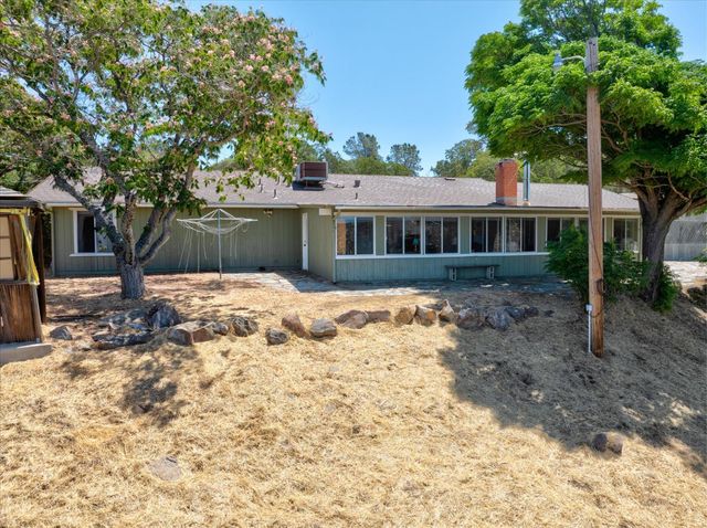 37876 Road 600, Raymond, CA 93653