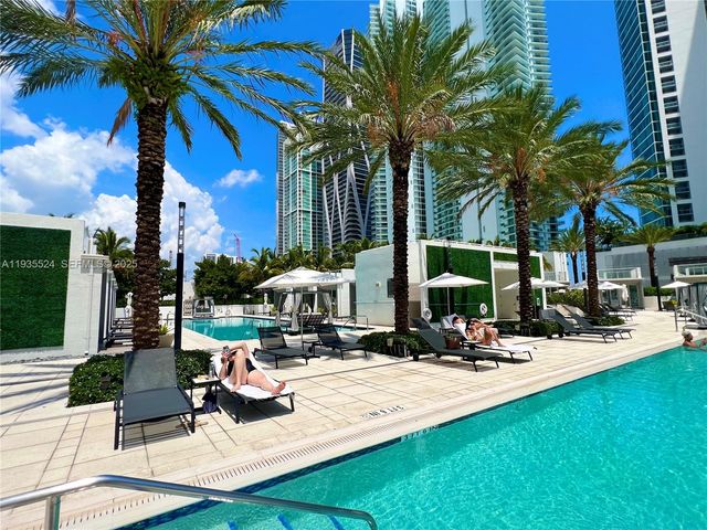 851 NE 1st Ave 202, Miami, FL 33132