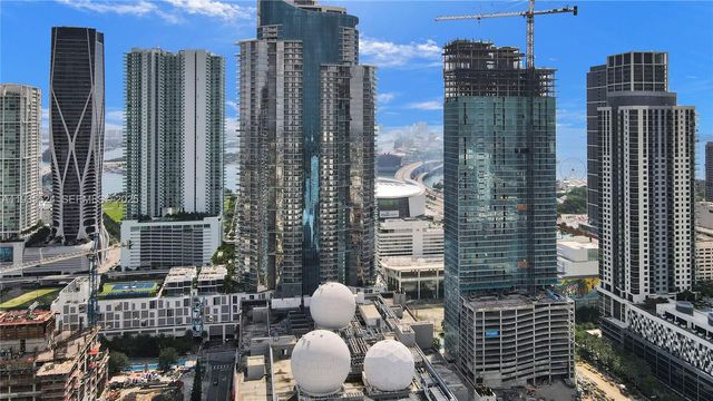 851 NE 1st Ave 202, Miami, FL 33132