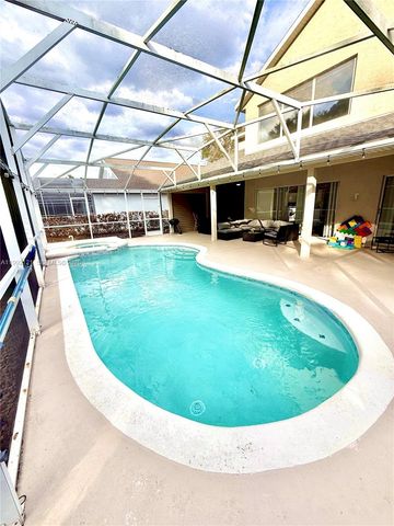 143 Windsor Pl, Davenport, FL 33896