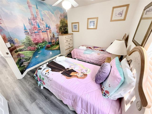 143 Windsor Pl, Davenport, FL 33896