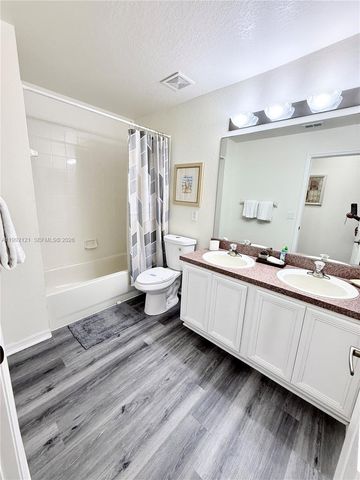 143 Windsor Pl, Davenport, FL 33896