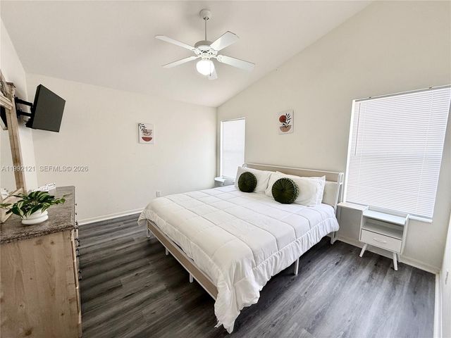 143 Windsor Pl, Davenport, FL 33896