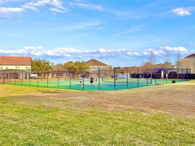 143 Windsor Pl, Davenport, FL 33896