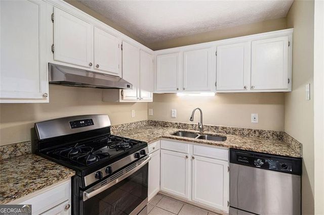 6403 CHARTER Way, Lithonia, GA 30058