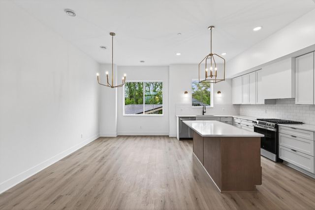 2503 Jansen Avenue, White Bear Lake, MN 55110