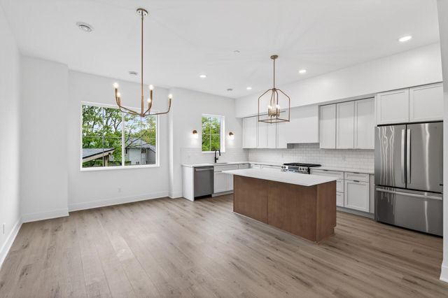 2503 Jansen Avenue, White Bear Lake, MN 55110