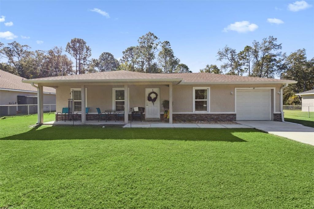 61 GUAVA TRAIL, Ocklawaha, FL 32179