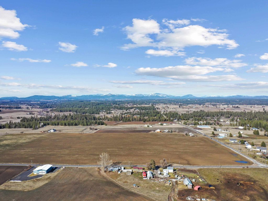 3900 W Wild Rose Rd, Deer Park, WA 99006 photo 2