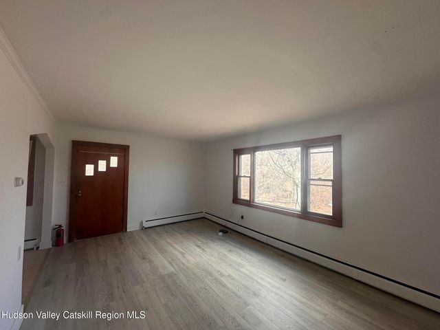 6140 Ny-9g 2, Hudson, NY 12534