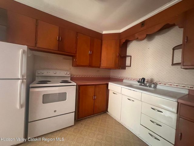 6140 Ny-9g 2, Hudson, NY 12534