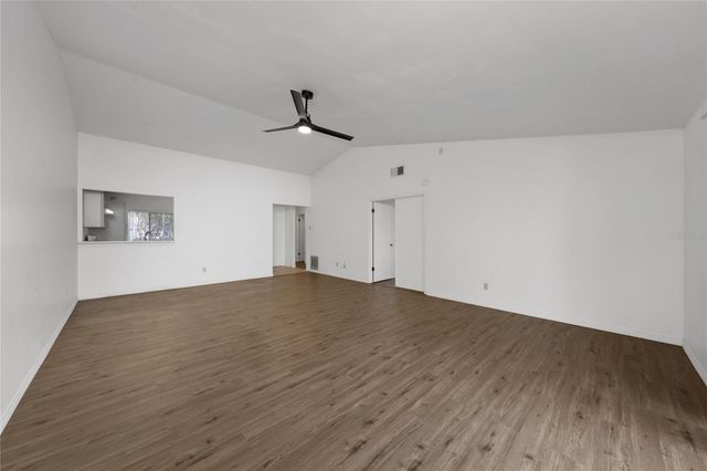 126 DAHLIA VILLAGE CIRCLE 82, Orlando, FL 32807