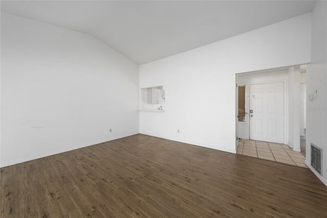 126 DAHLIA VILLAGE CIRCLE 82, Orlando, FL 32807