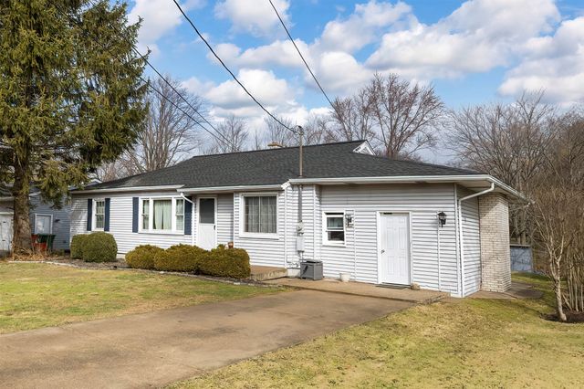 417 PARKSIDE Drive, Erie, PA 16511