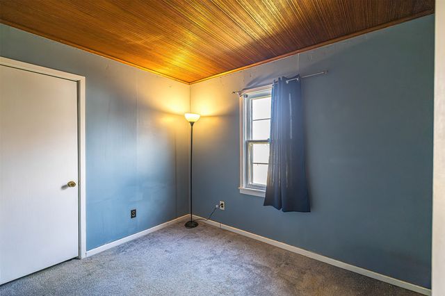 417 PARKSIDE Drive, Erie, PA 16511