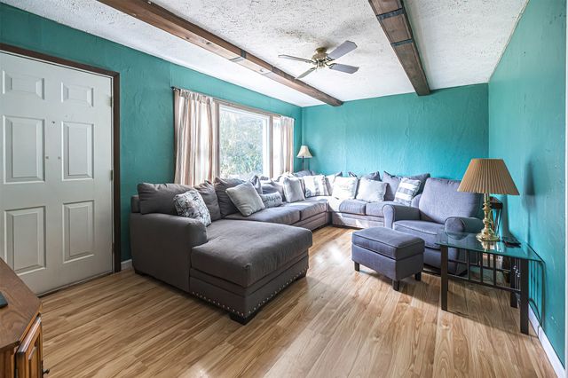 417 PARKSIDE Drive, Erie, PA 16511