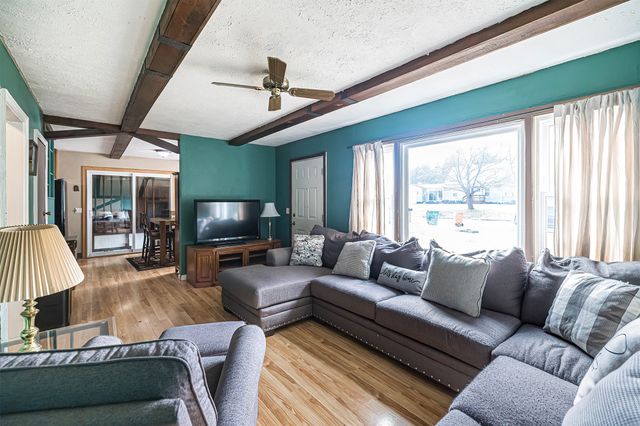 417 PARKSIDE Drive, Erie, PA 16511