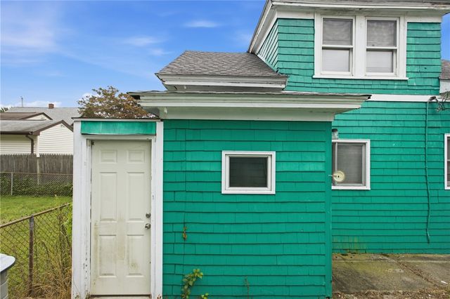 62 Leading Street, Johnston, RI 02919