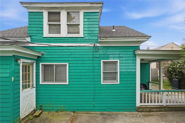 62 Leading Street, Johnston, RI 02919