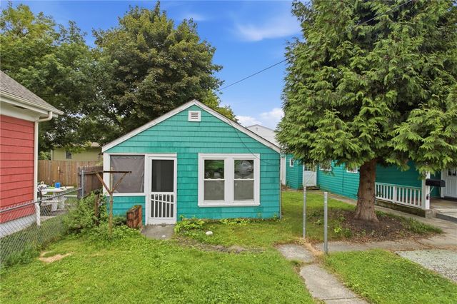 62 Leading Street, Johnston, RI 02919