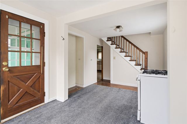 62 Leading Street, Johnston, RI 02919