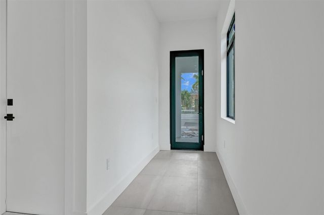 606 SW 7TH Avenue, Fort Lauderdale, FL 33315