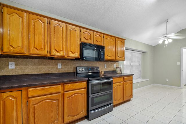 2726 Crosslands Drive, Garland, TX 75040